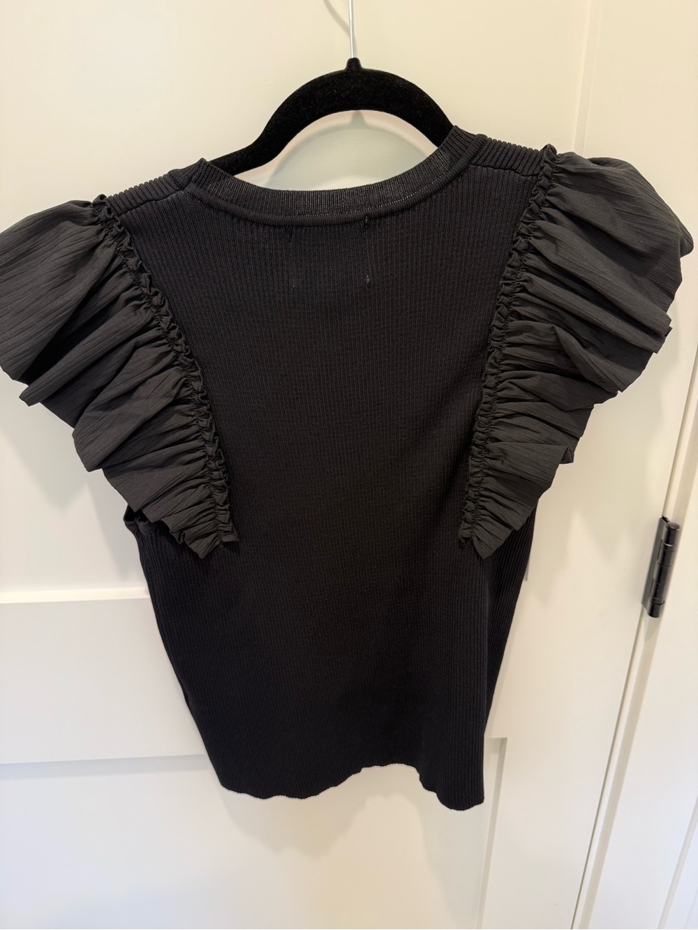 INDUSTRY Black Ruffle Sleeve Ribbed Tank - Picture 4 of 4